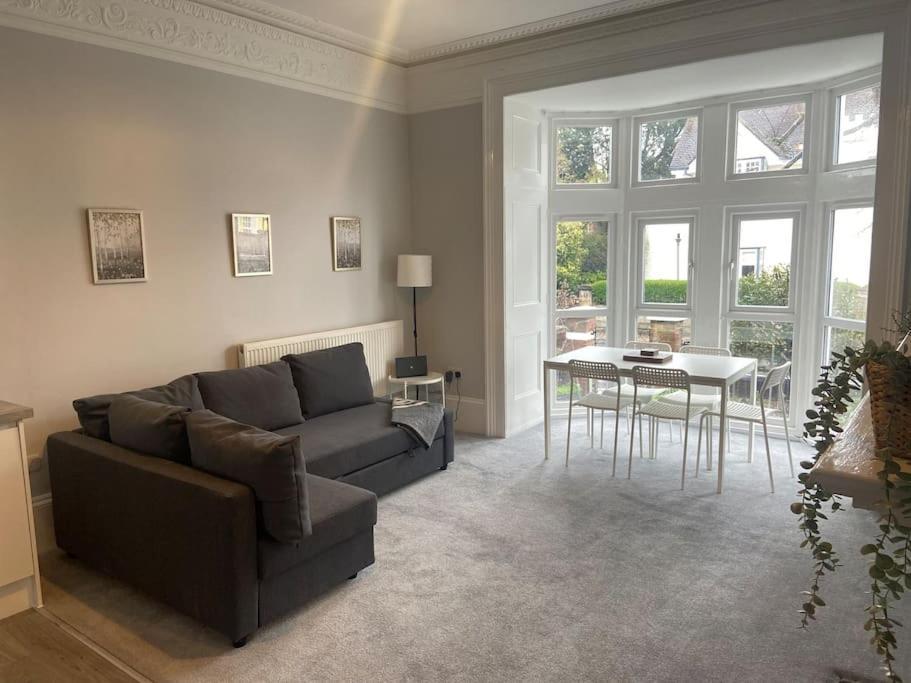 Central Southsea Boutique 2 Bedroom Flat Portsmouth Exterior photo